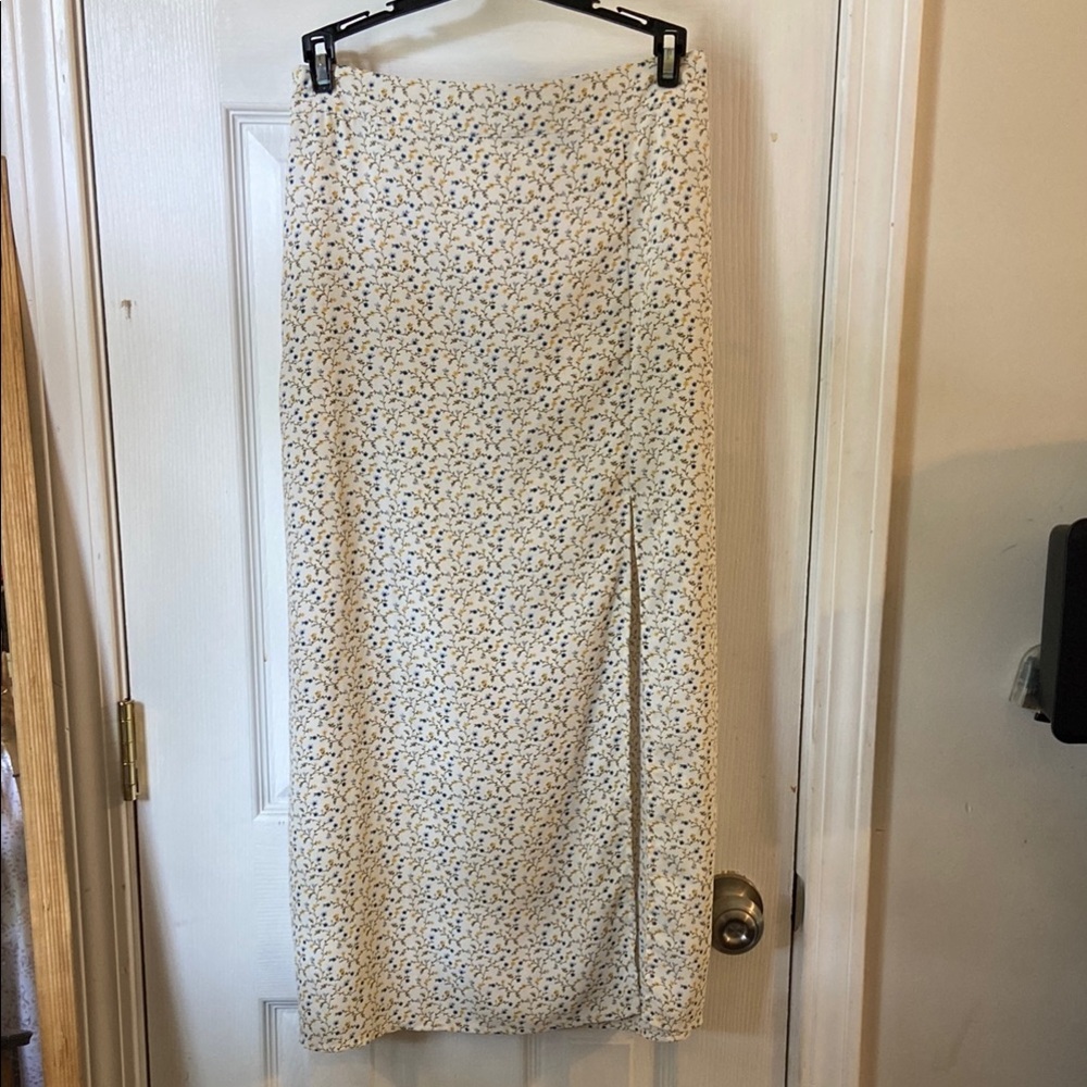 Floral Cream Maxi Skirt